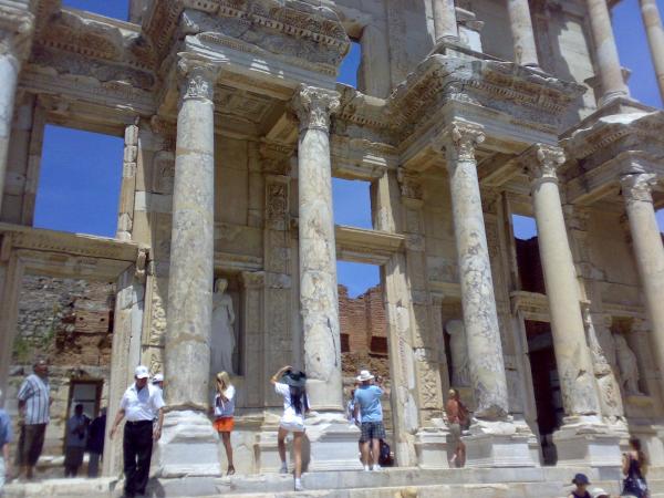 EPHESUS PAMUKKALE OVERNIGHT TOUR
