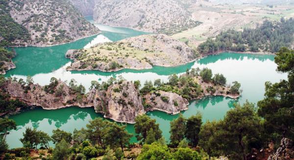 ARAPAPISTI CANYON ( DAM )