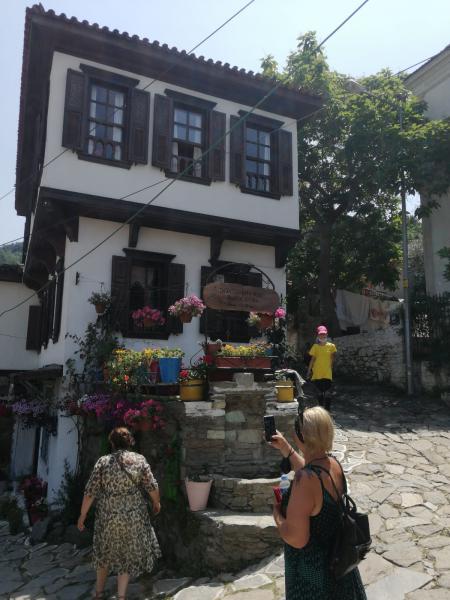 ŞİRİNCE & KUŞADASI